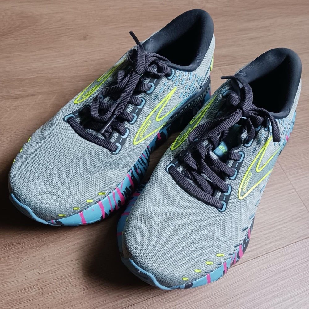 Brooks glycerine gts 20 paint drip size 5.5 - Picture 11 of 11